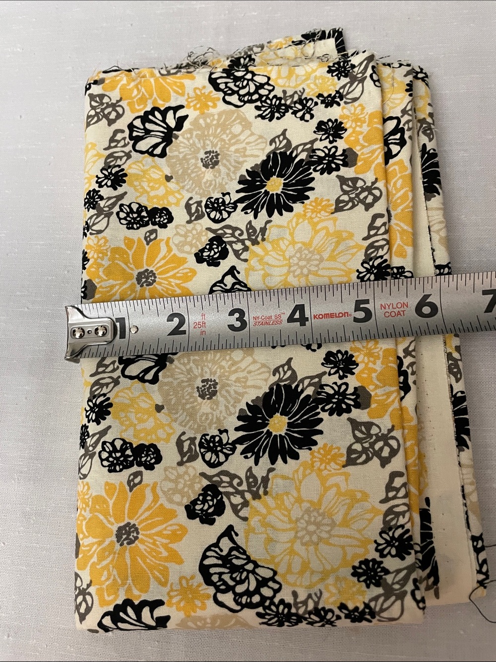 4–5 LB MIXED FABRIC BUNDLE • USABLE PIECES • CRAFT & SEWING A8 - Picture 4 of 6